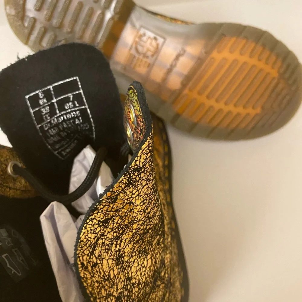 Dr Martens - Picture 8 of 11